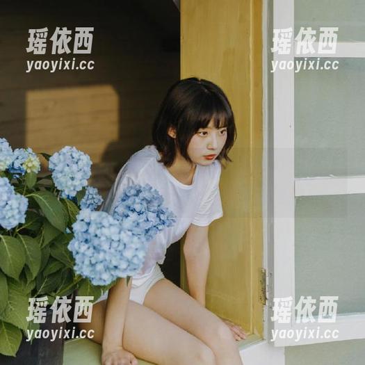 秀人网 - 绯月樱-Chery睡衣写真全集，带你进入一个梦幻而美丽的世界