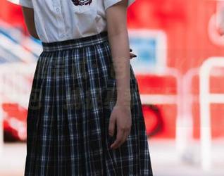 秀人网 – 大胆尝试：芭比KIKI的比基尼写真图包，捕捉夏季无尽热情！