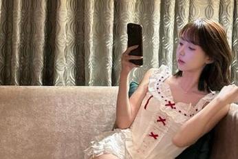 秀人网 – 在线浏览：蓝夏akasha修女令人惊艳的作品与创作理念