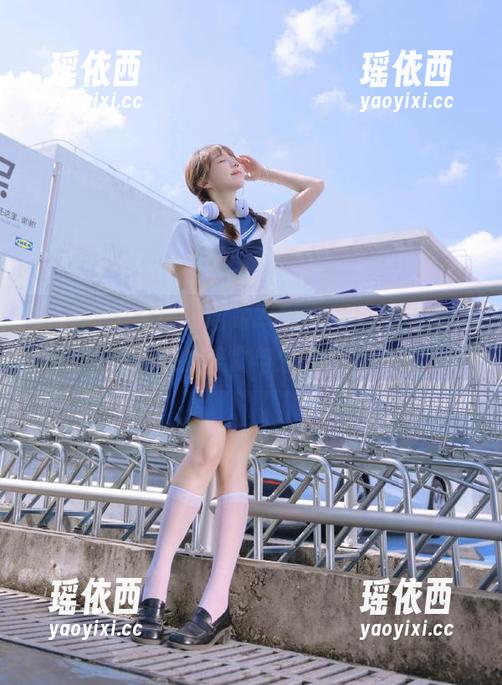 秀人网 - 金小依厨娘写真大揭秘，免费下载她的美食与魅力合辑
