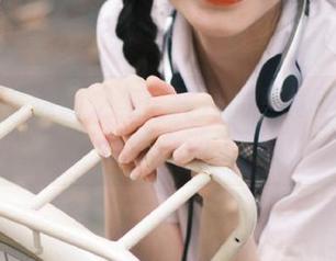 秀人网 – 透明之美：阿汁的写真壁纸合集，让你心动不已