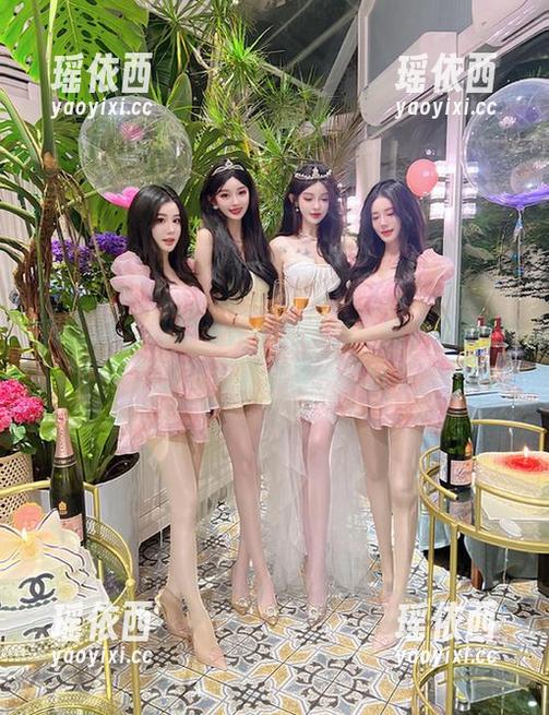 秀人网 - 捕捉生活中的诗意：陈小喵剧情原图与写真合集一同分享