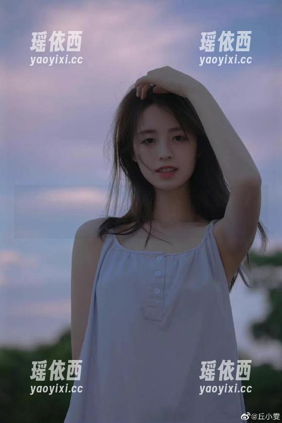 秀人网-黑麦子 秀人网 - 一起欣赏黑麦子水手服全套图集,甜美与活力尽在其中哦!