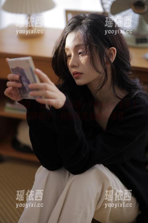 美媛馆 - 私房长腿写真：Flower朱可儿演绎的不一样的时尚与摄影境界