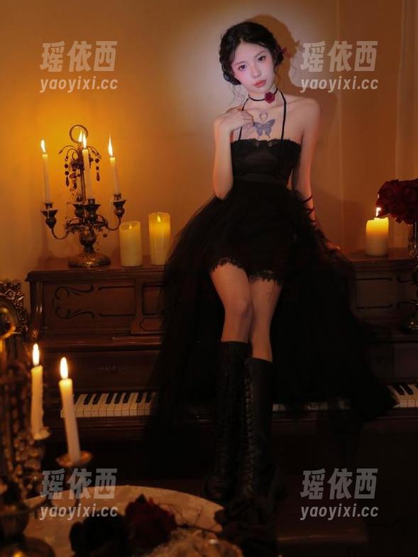 美媛馆 - 于大乔倾情演绎：皮衣主题美图图集，展现真实自我