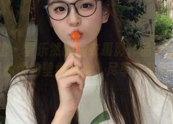美媛馆 – 黄乐然的睡衣摄影作品：带来轻松愉悦的壁纸体验，尽享生活美好