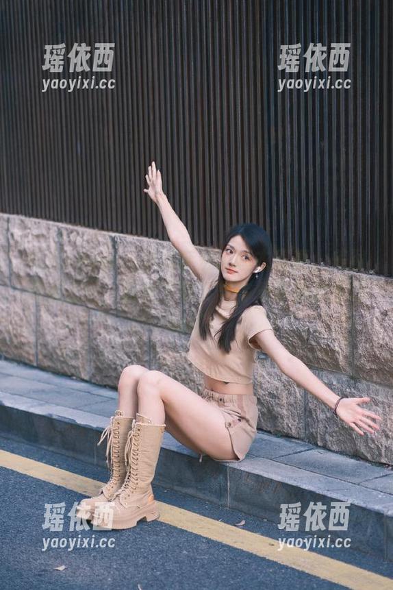 花漾show - 小尤奈魅力睡衣写真，美图震撼上线，赶快下载，与你分享她的灵动瞬间！