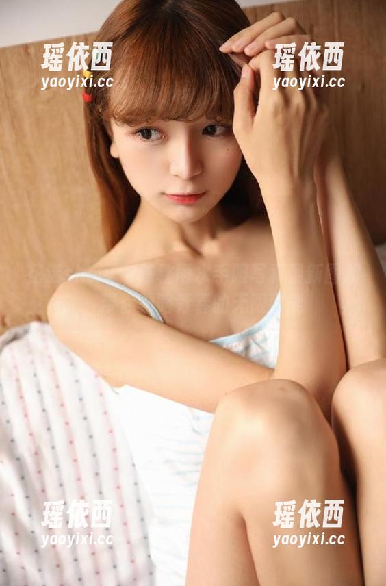 花漾show - 陈秋雨水手服写真最新图册，带你领略青春的无限可能