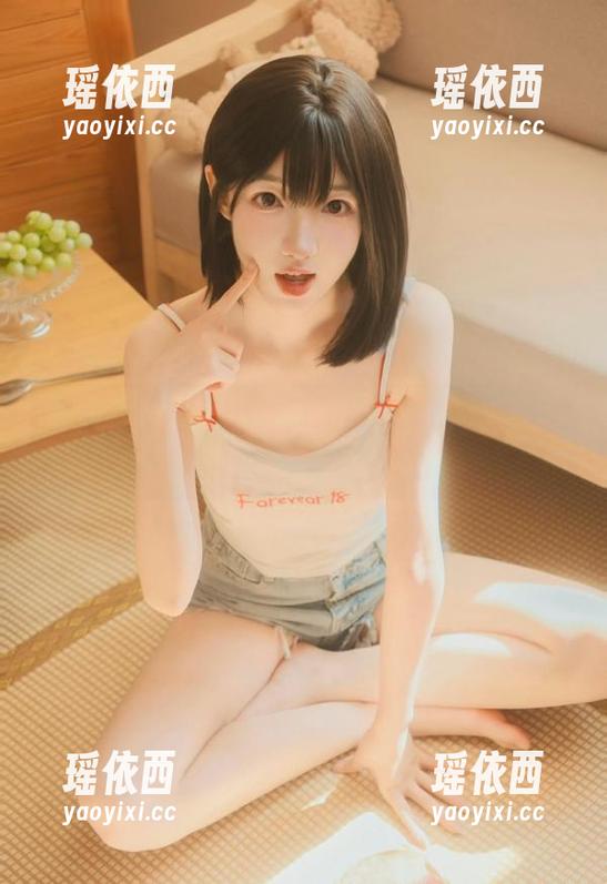 蜜桃社 - 分享Gina裤里丝的美丽，超火免费套图现在就可下载！