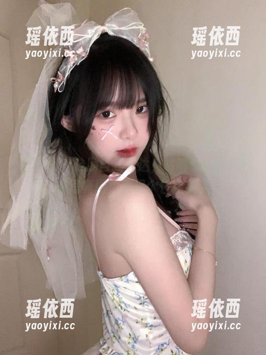 蜜桃社 - 鼓励自我表达，咕噜Sweet浴室写真图包展现个性化美学