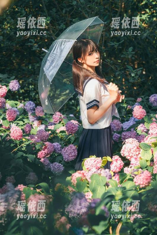 蜜桃社 - “缇娜美Tinami”魅力无限：最新裤里丝写真原图与精彩图集让你大开眼界