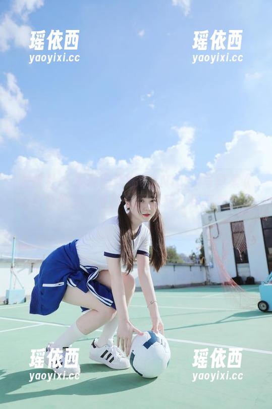 蜜桃社 - 发现韵莉娜VANILLA写真集《天台》的美，立即免费下载，尽享视觉盛宴