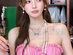 觅芙少女 – 昕昕的油亮写真图包精选，完美诠释时尚与艺术的交融！