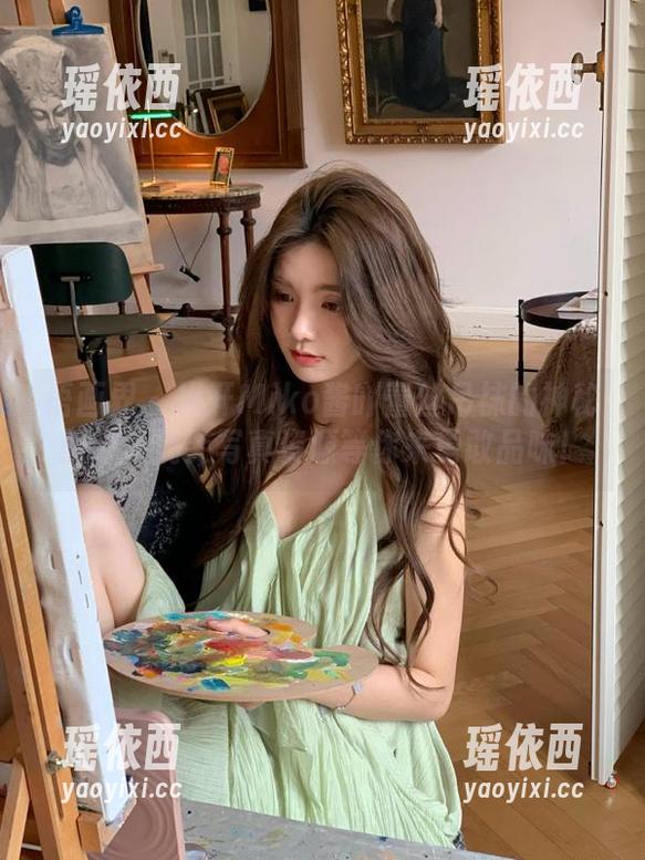 语画界 - 揭开Miko酱吖蕾丝吊袜的神秘面纱，搞笑写真资源等你来勇敢品味！