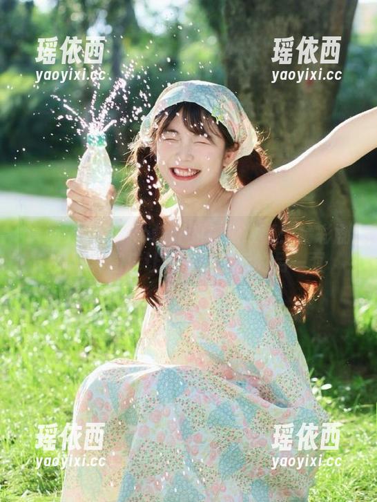 语画界 - Miko酱吖的视觉故事：精彩剧情写真图库让你感受生活的另一面