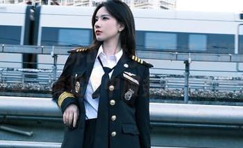 语画界 – 周思乔betty最新空乘制服系列写真集，捕捉空中服务的优雅瞬间！