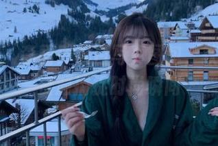 语画界 – 李丽莎黑白写真图包，获取独特资源捕捉时尚瞬间