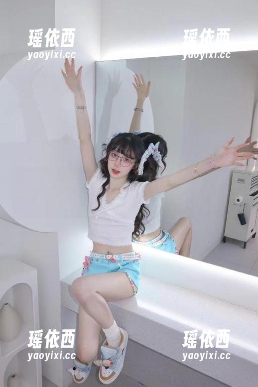语画界 - 更新！雅雯全新御姐图集，尽显成熟优雅气质，尽在这里！
