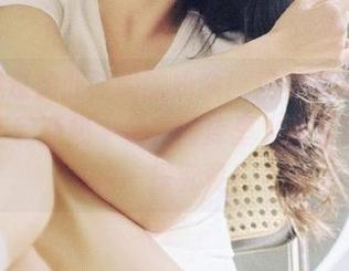 从未见过如此时尚的奶牛！贝贝琪Becky的塞西莉亚奶牛装在图库里火速下载，快来一探究竟！
