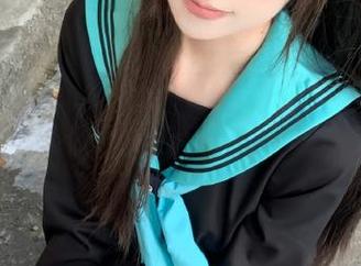 轰趴猫 – 每周免费更新！探秘温心怡清纯写真，感受她的青春与活力瞬间！