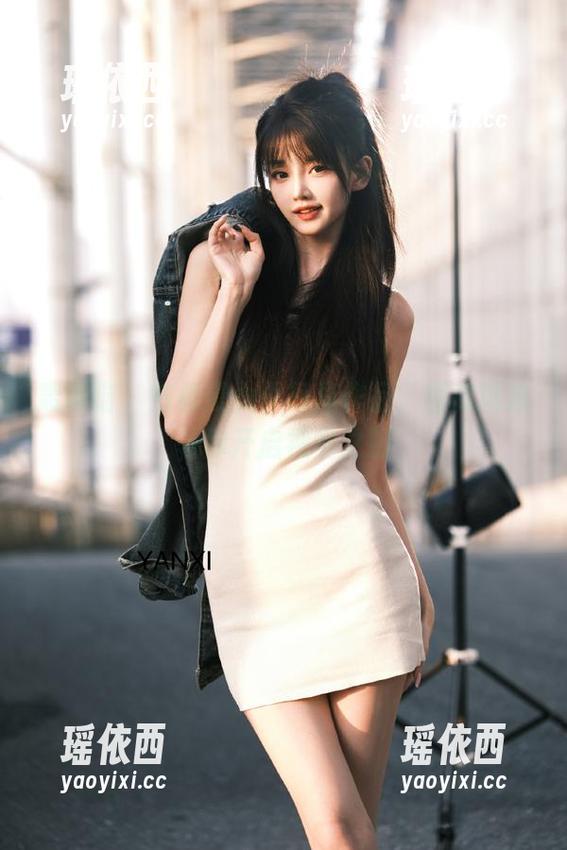 轰趴猫-陈雅漫 轰趴猫 - 陈雅漫女仆写真作品,图库精选领你开启视觉之旅