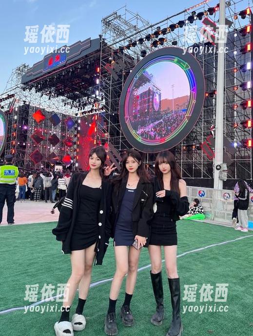 逐月Su与爱宕犬联手，校园浪漫曲作品福利大揭秘，快来围观吧！