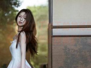 微密圈 – 红色蕾丝丁裤下的神秘世界，阿色带你领略美图资源！