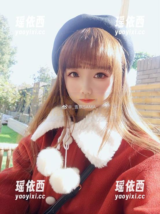 精选雪琪SAMA的牛仔黑丝大姐姐写真集：时尚与风情的完美碰撞