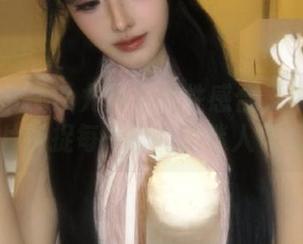 青豆客 – Ann尤美黑丝性感合集：精彩图片捕捉每一瞬间的迷人气息