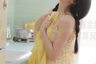 青豆客 – 子纯儿Annie黑丝套图全新上线，下载体验她的独特韵味与写真风格！