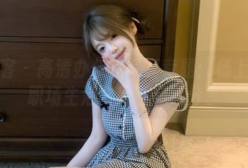 青豆客 – 高清办公室写真专题：杨上萱的职场生活与风格随手分享