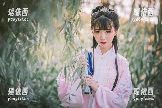 面饼仙儿 黑丝女仆之美,面饼仙儿的高清图集,甜蜜与性感交织的视觉体验!