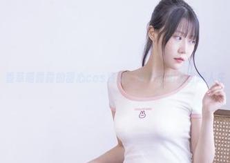香草喵露露的甜心cos资源，笑中带泪的自嘲人生