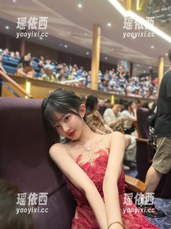 魅妍社 - 夏日炎炎，夏倪可ella的搞笑美图合集让你清凉又开怀！