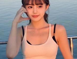 微密圈 – 魅力四射的黎允熙长腿修女美图套图，展现出令人惊叹的艺术视角