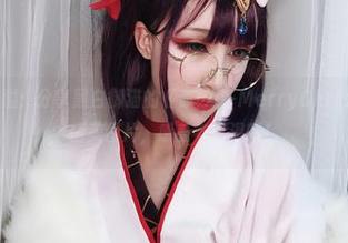 让爱与欢乐洋溢：分享黑白御猫的《赤の森-MerryChristmas》系列精美图片，感受节日温暖！